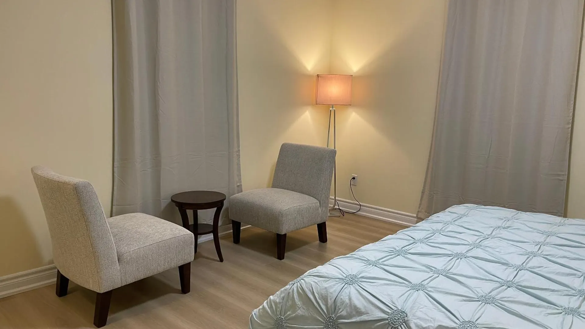 Two-Bedroom Suite With King Bed-4 Minutes To The Falls Niagara Falls Canada