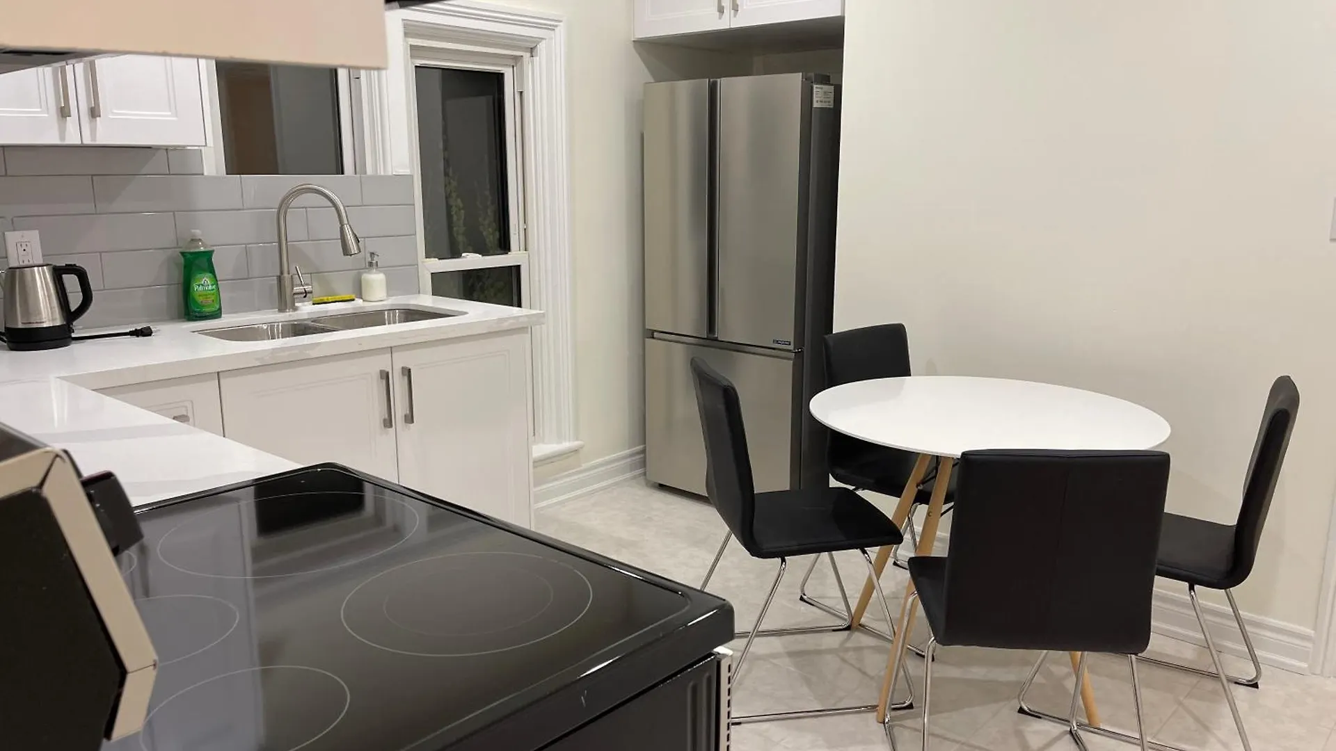 Holiday home Two-Bedroom Suite With King Bed-4 Minutes To The Falls Niagara Falls Canada